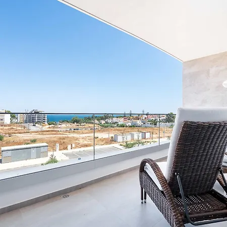 Stylish 2-bed With Pool At Dona Ana Residences